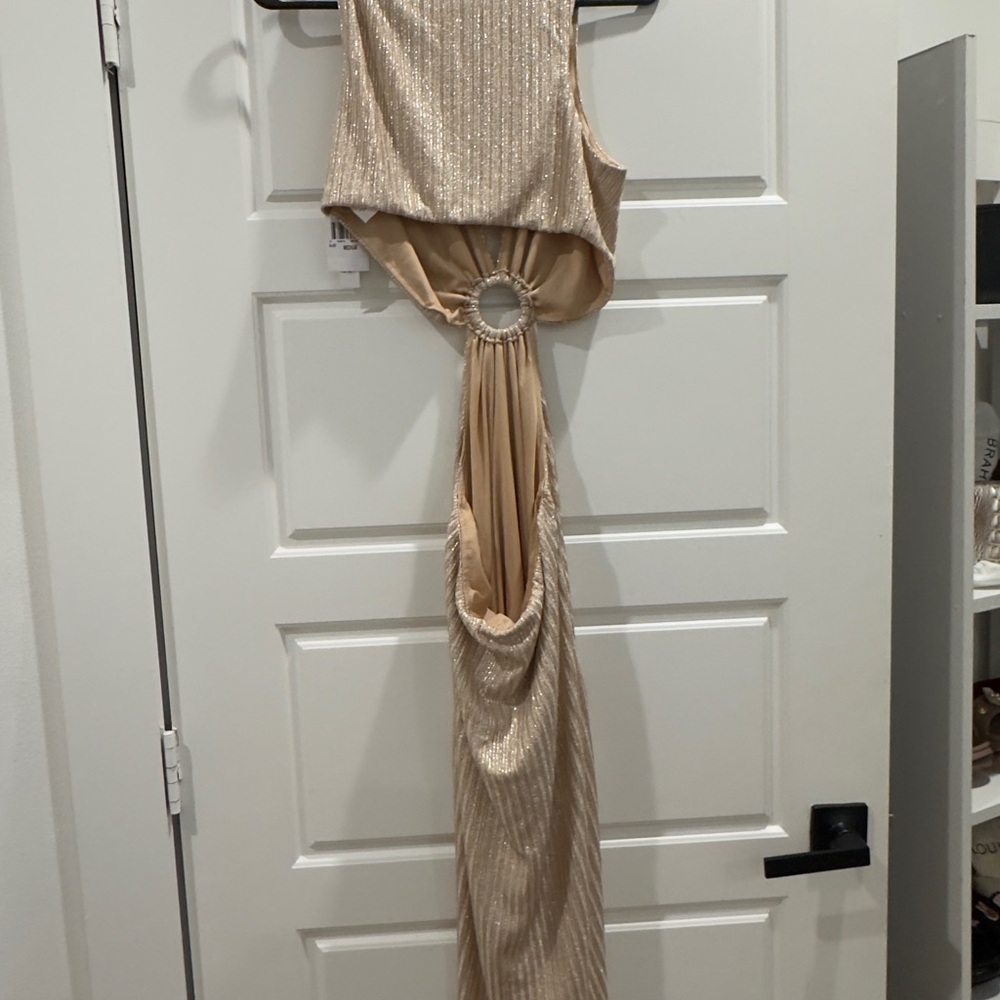 Elegant Gold Evening Dress